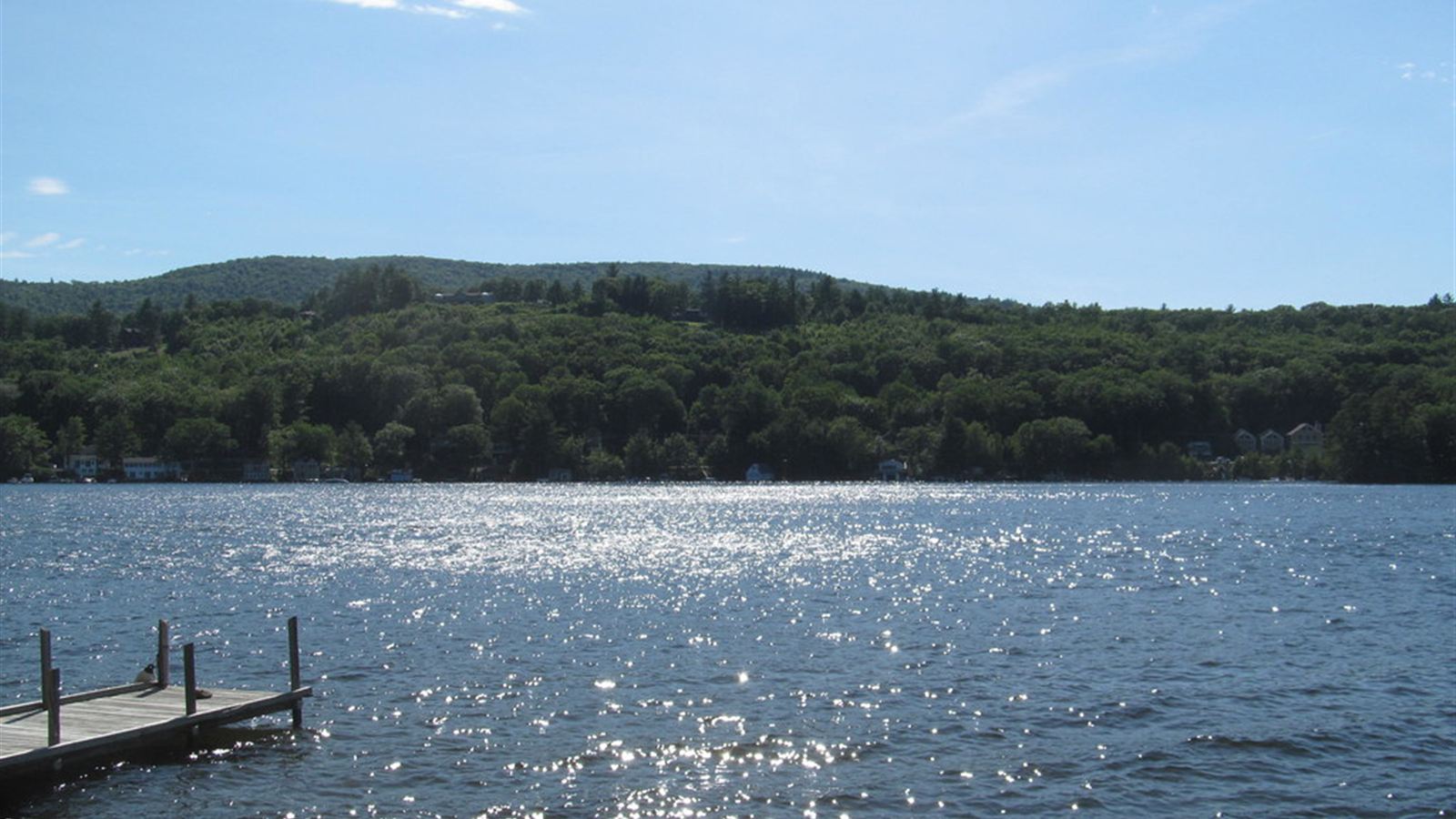 Lake Winnipesaukee shoreline in New Hampshire
